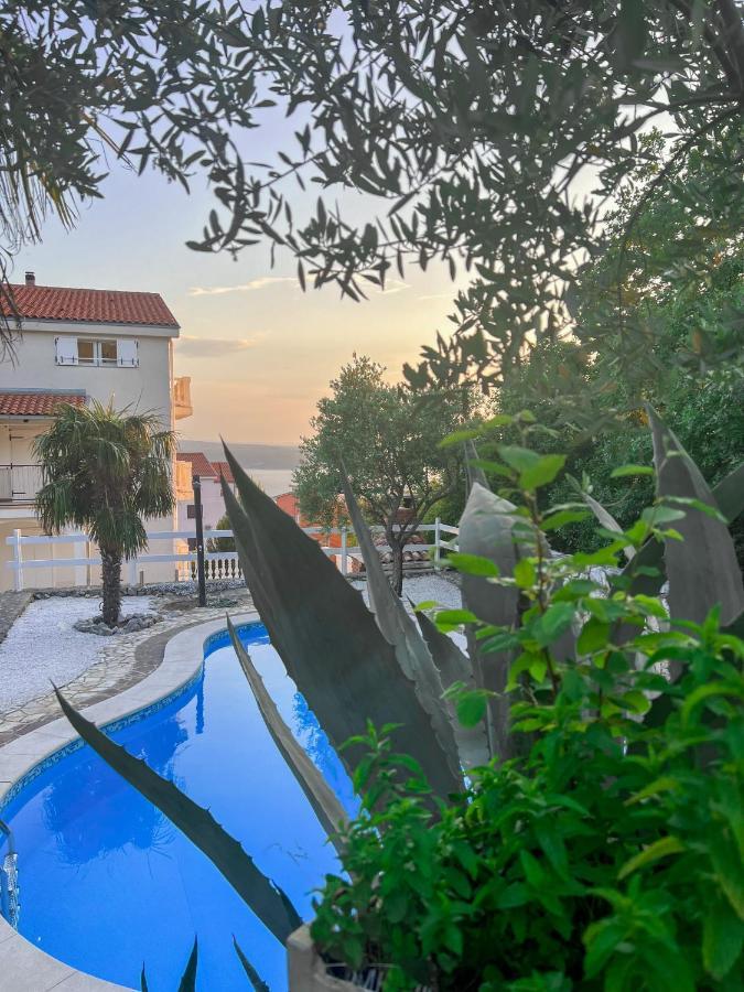 Apartments Villa Klaudia - Adults Only Crikvenica Ngoại thất bức ảnh