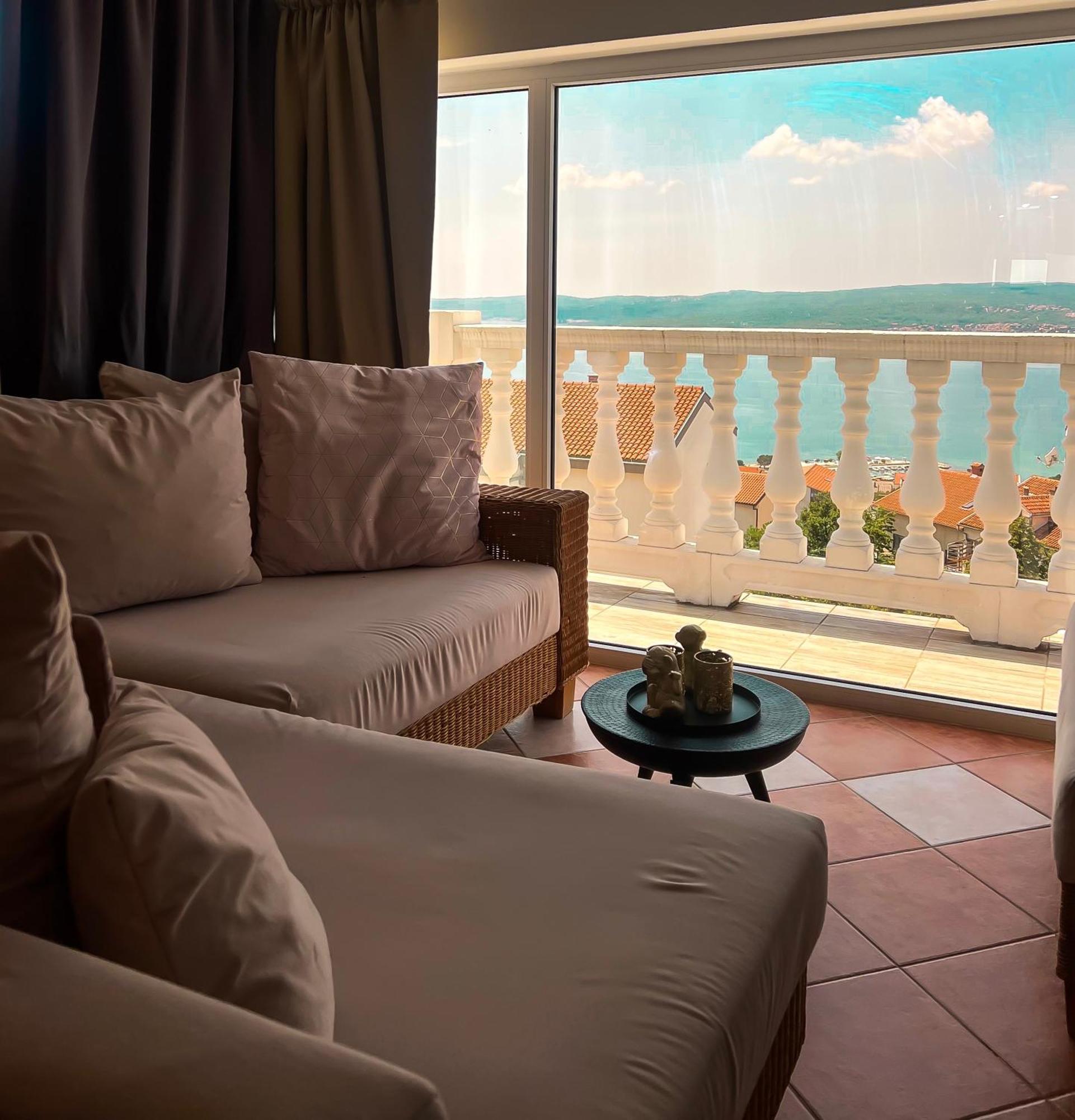 Apartments Villa Klaudia - Adults Only Crikvenica Ngoại thất bức ảnh