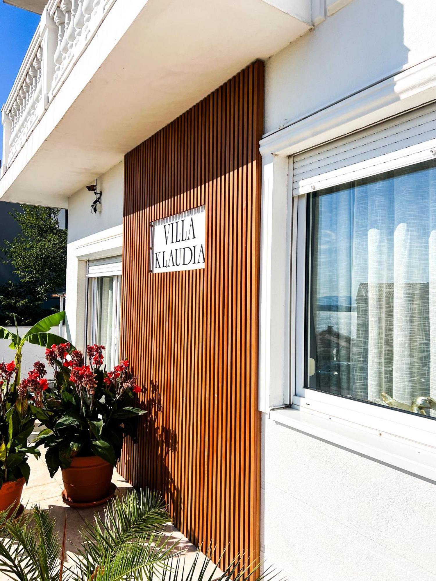 Apartments Villa Klaudia - Adults Only Crikvenica Ngoại thất bức ảnh